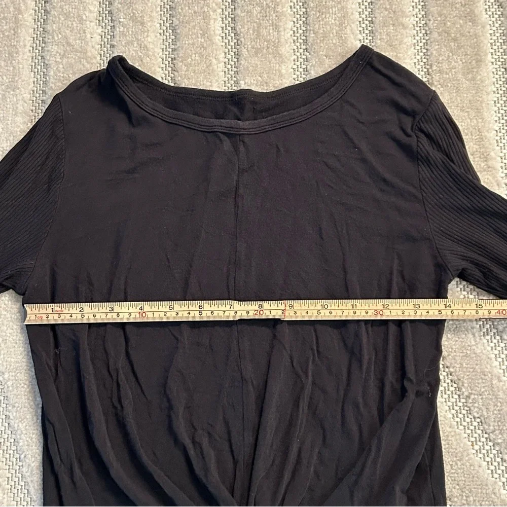 Alo Yoga Cover Long Sleeve Ribbed Twist Front Long Athletic Top - XS